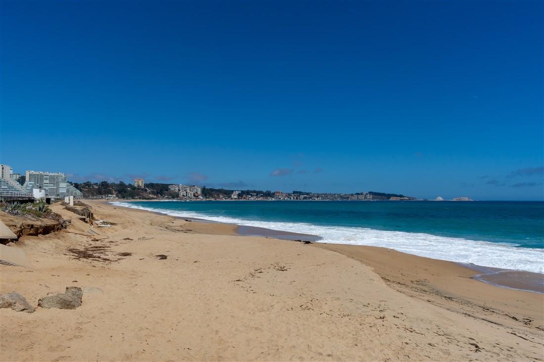 Playa de Algarrobo